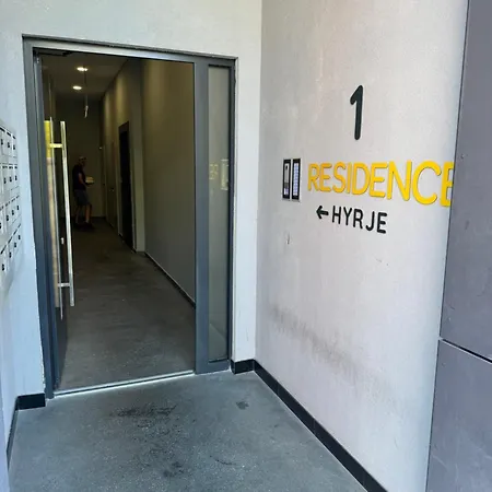 Emerald Luxury 2 Bedroom, 2 Bathroom Апартаменты